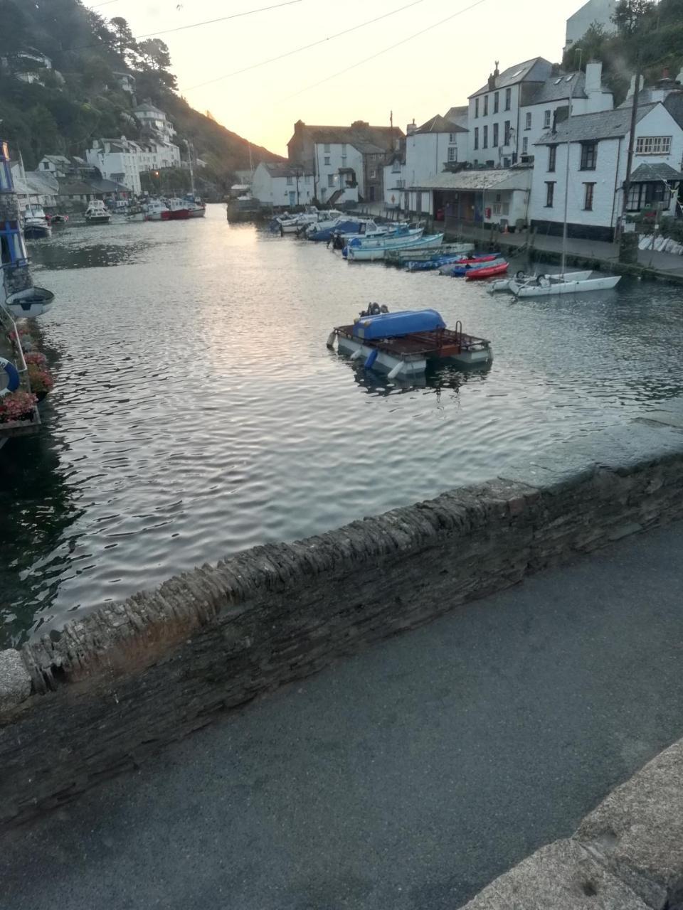 The House On The Props Bed and Breakfast Polperro Exteriör bild