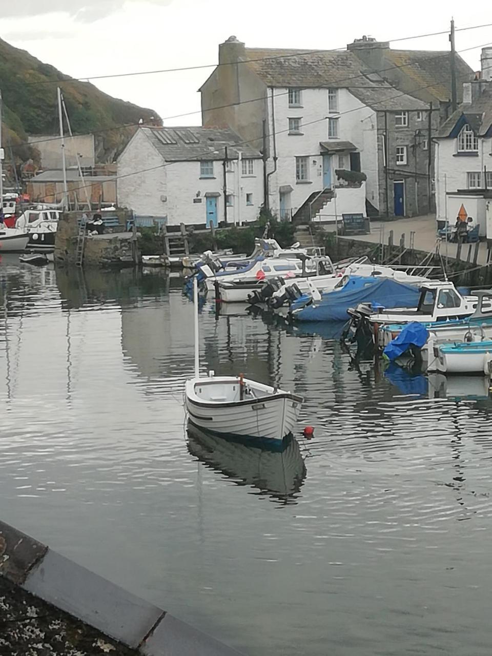 The House On The Props Bed and Breakfast Polperro Exteriör bild